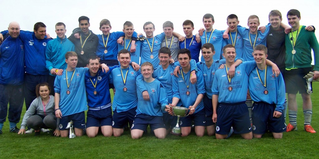 05-18-13 - Nenagh AFC Youths with Cup